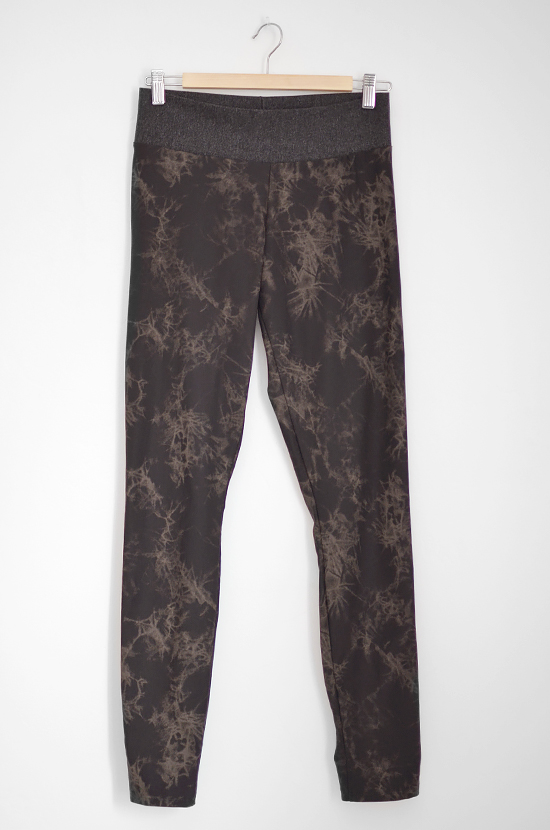 istillloveyou-sewing-pussybow-top-skinnyjeans-7